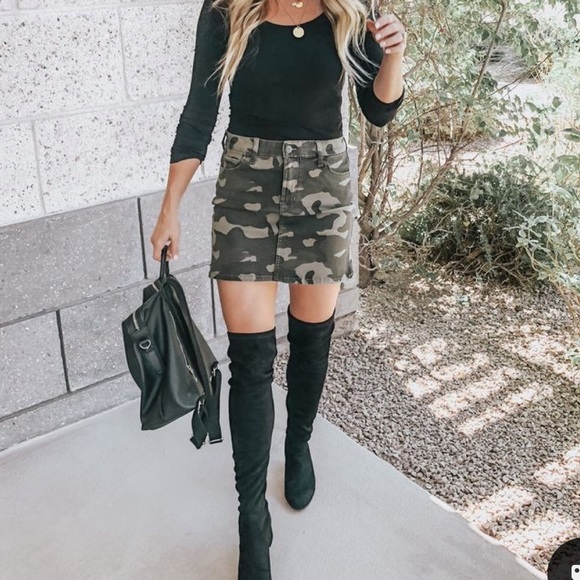 Hudson Jeans Pants - Hudson Jeans
Camouflage-Print Denim Skirt